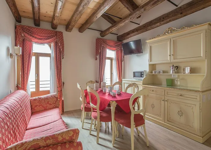 Uncharted - Ca' Santa Croce Apartament