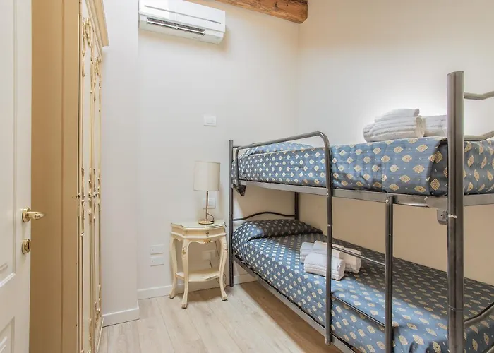Apartament Uncharted - Ca' Santa Croce Wenecja