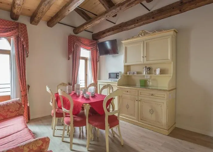 Apartament Uncharted - Ca' Santa Croce Wenecja
