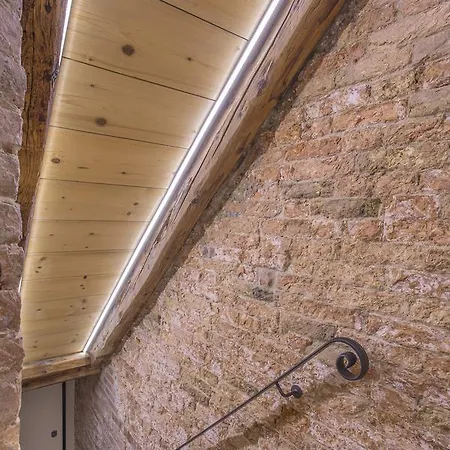 Uncharted - Ca' Santa Croce Apartament