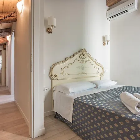 Appartement Uncharted - Ca' Santa Croce *