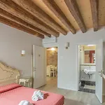 Uncharted - Ca' Santa Croce Apartman