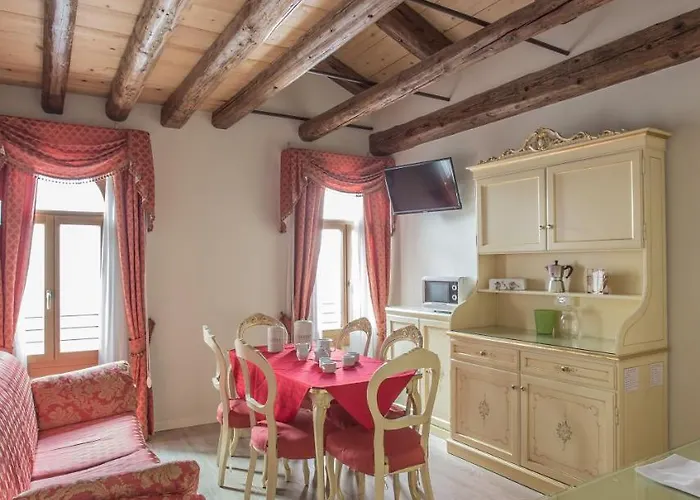Uncharted - Ca' Santa Croce Apartman